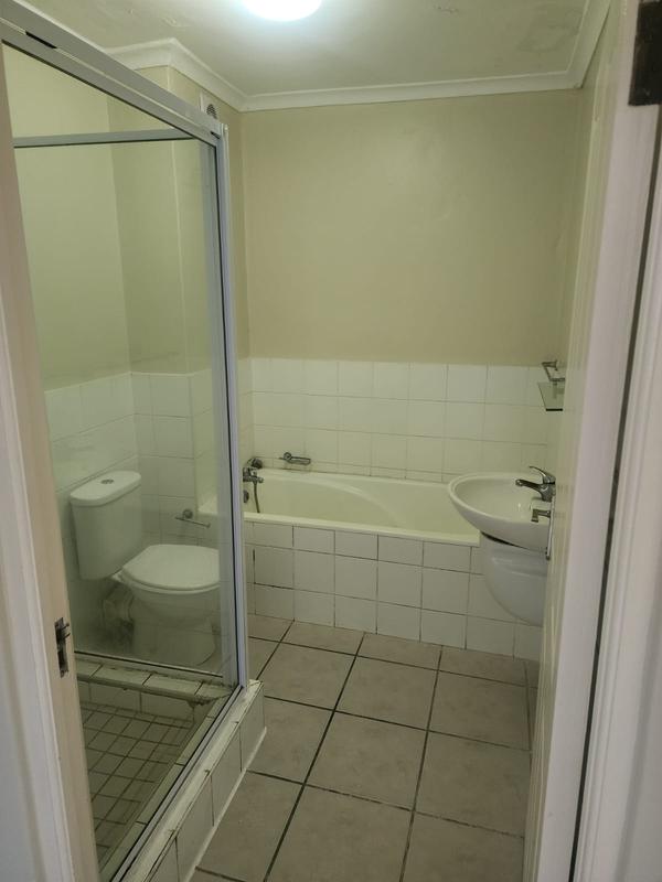 To Let 2 Bedroom Property for Rent in Whispering Pines Western Cape
